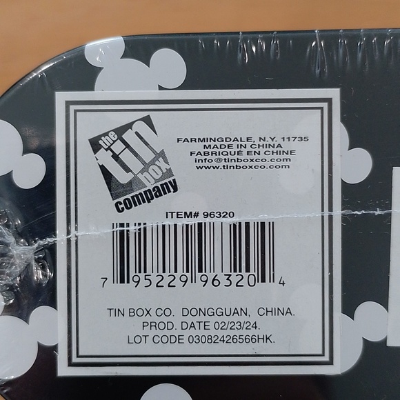 Mickey Minnie Mouse Salt and Pepper Shaker Set Metal Tin - Picture 6 of 7